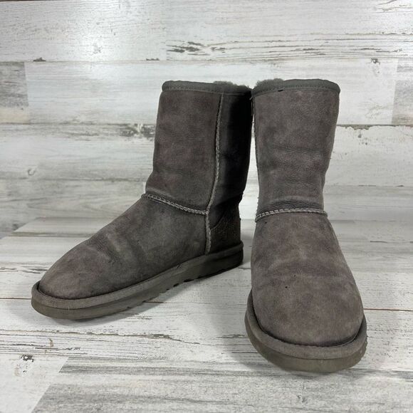 Ugg Women's Classic Suede Gray Winter Calf Boots Size 7 - Picture 5 of 8